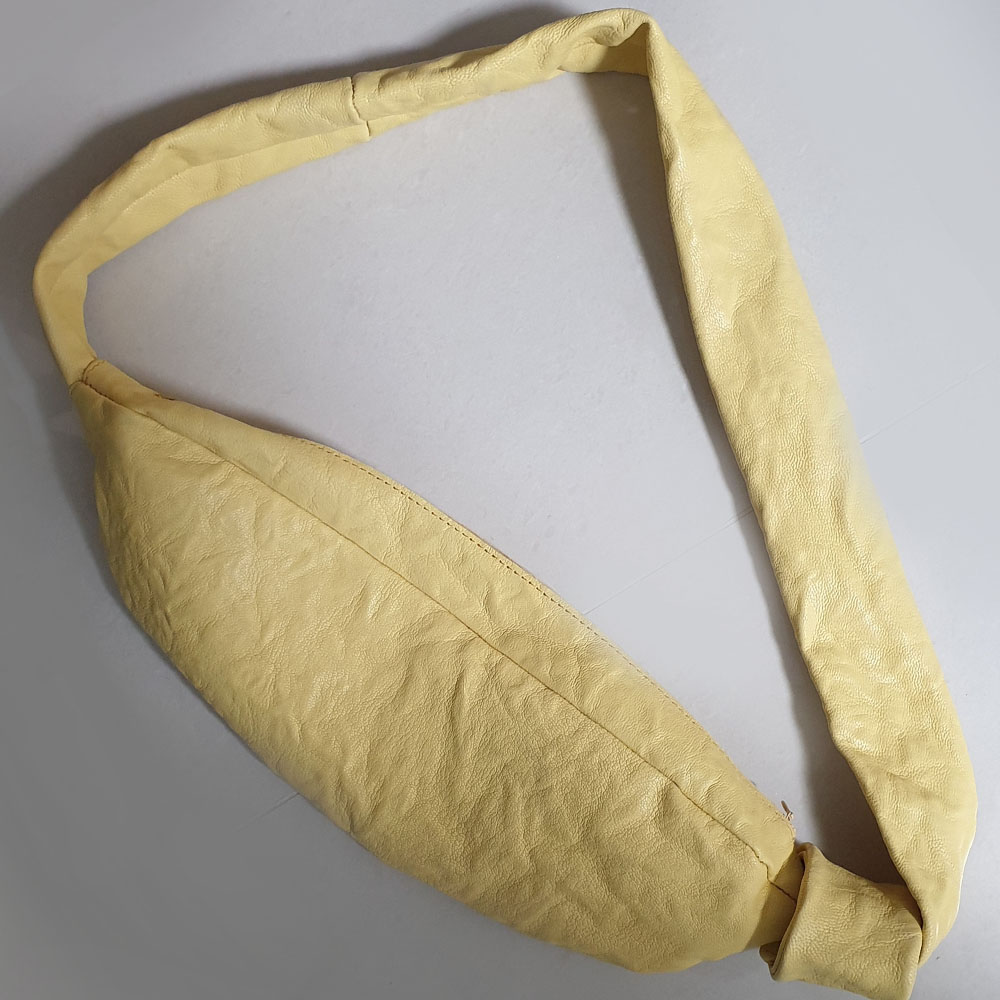Baguette Leather Cross Bag / Butter